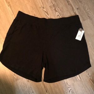 Black Shorts 1X knit shorts